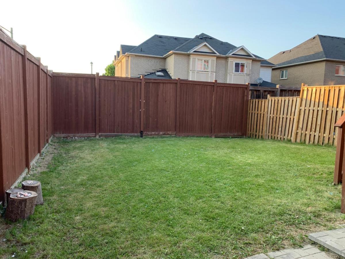 Jazzy Home Stay Mississauga Exteriör bild